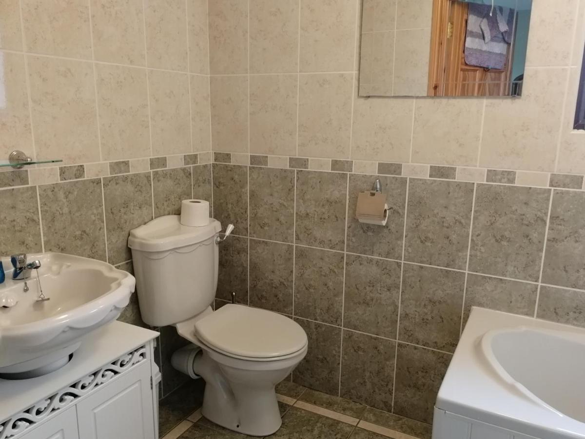 Fox Heaven B&B Carrickfergus Dış mekan fotoğraf